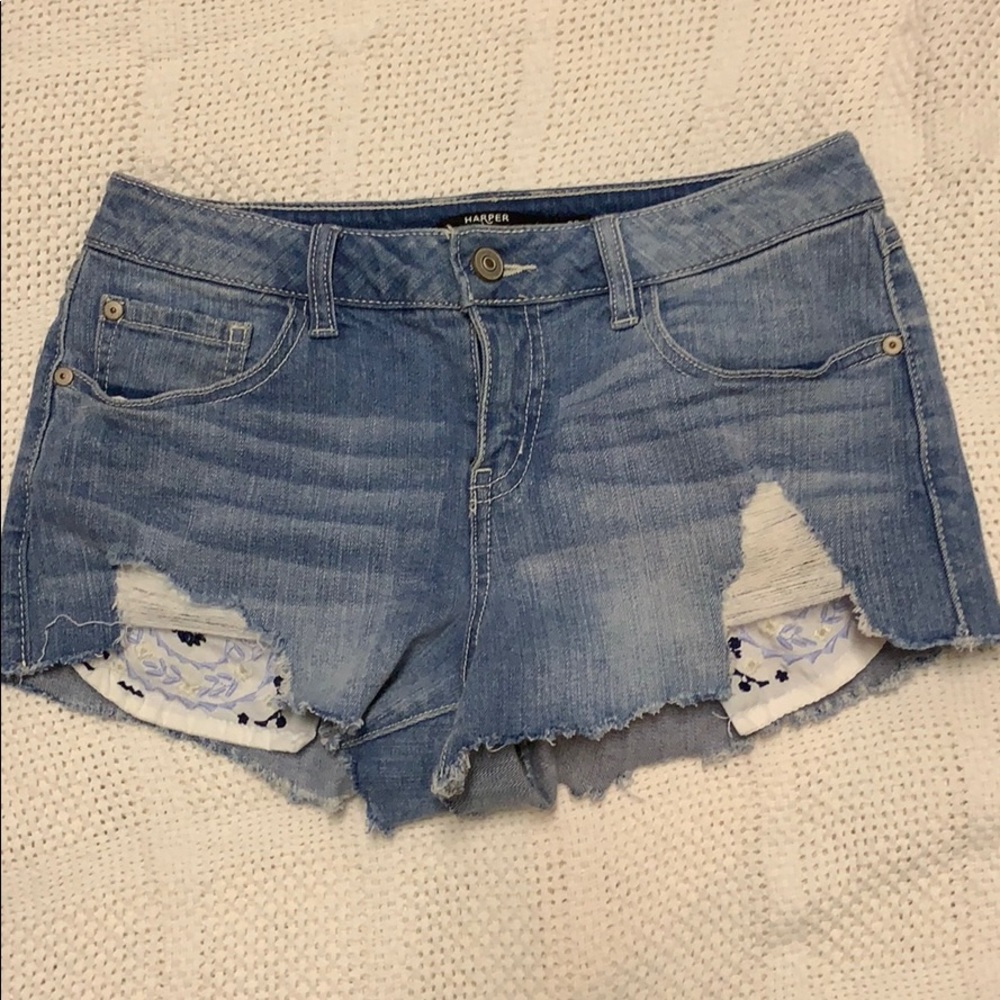 Jean Shorts with Pocket Design